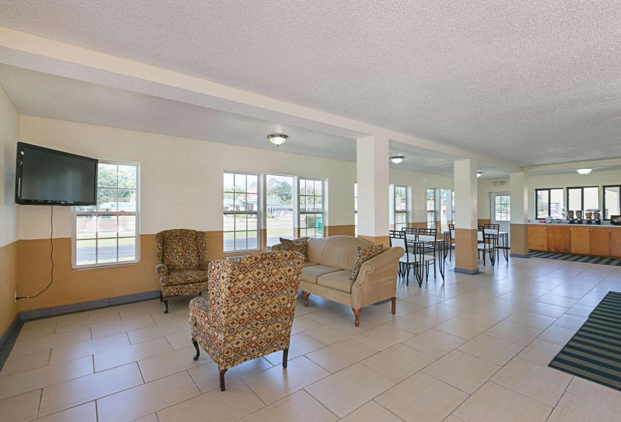 Rodeway Inn Perry Bagian luar foto