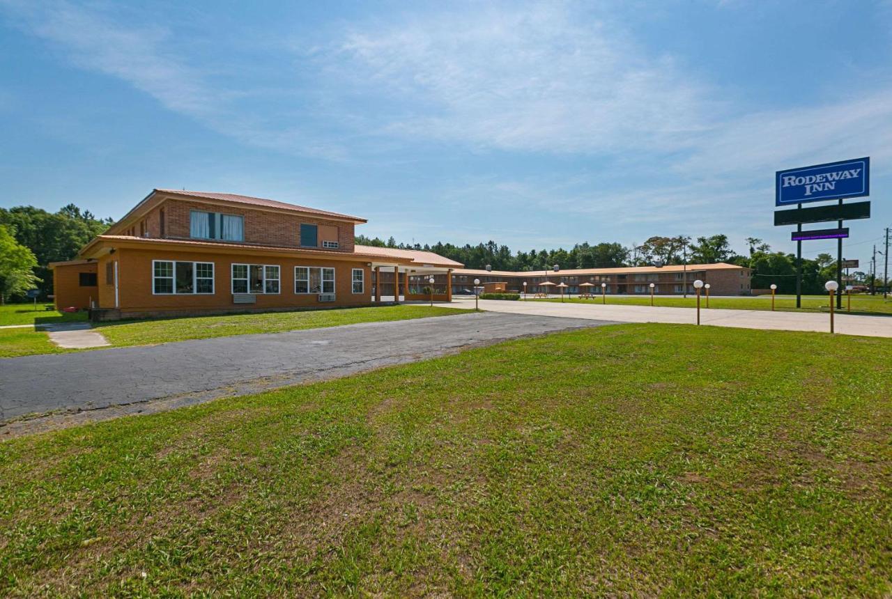 Rodeway Inn Perry Bagian luar foto