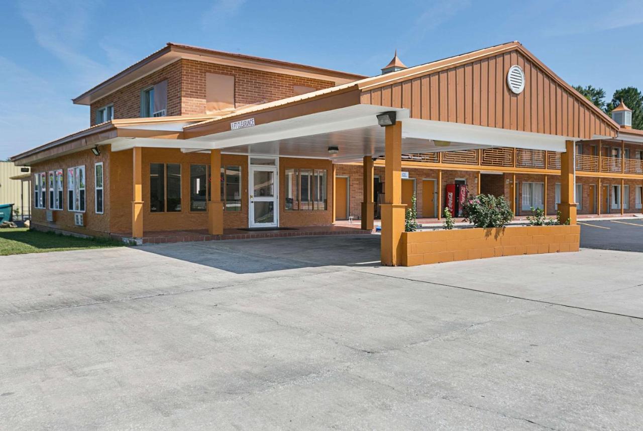 Rodeway Inn Perry Bagian luar foto